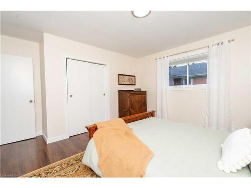 10 Wilkins Drive, Kitchener, ON - Indoor Photo Showing Bedroom