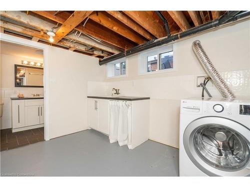 10 Wilkins Drive, Kitchener, ON - Indoor Photo Showing Laundry Room