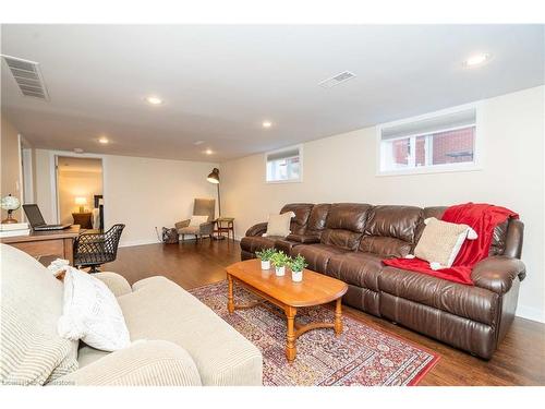 10 Wilkins Drive, Kitchener, ON - Indoor Photo Showing Living Room