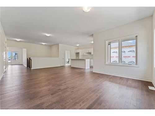 144 Ellen Street, Atwood, ON - Indoor Photo Showing Living Room