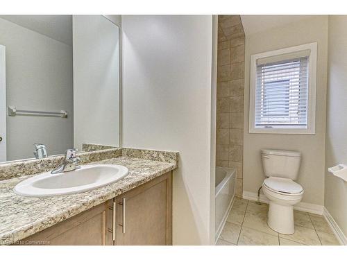 109 Huntingford Trail, Woodstock, ON - Indoor Photo Showing Bathroom