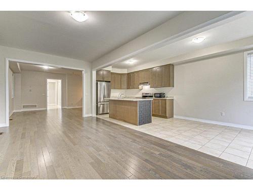 109 Huntingford Trail, Woodstock, ON - Indoor Photo Showing Kitchen