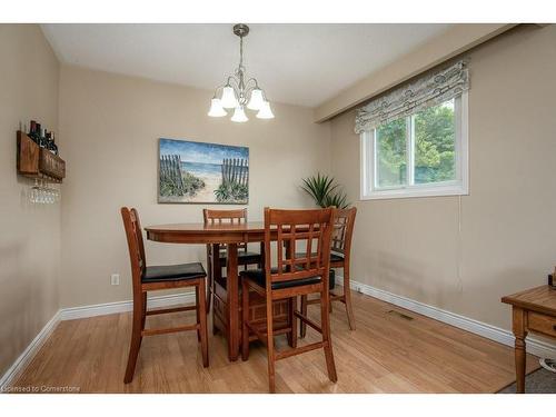 69 Glen Park Crescent, Kitchener, ON - Indoor Photo Showing Dining Room