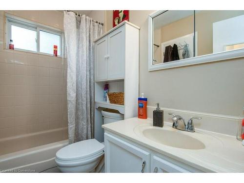 69 Glen Park Crescent, Kitchener, ON - Indoor Photo Showing Bathroom