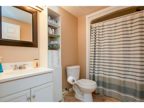 69 Glen Park Crescent, Kitchener, ON - Indoor Photo Showing Bathroom