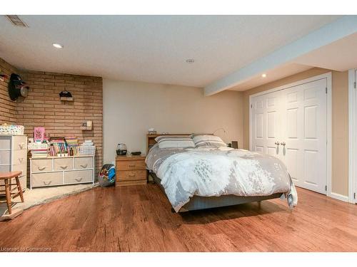 69 Glen Park Crescent, Kitchener, ON - Indoor Photo Showing Bedroom