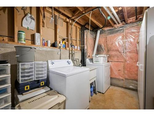 158 The Country Way, Kitchener, ON - Indoor Photo Showing Laundry Room