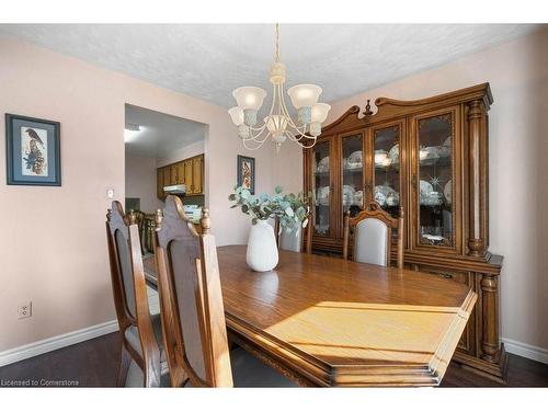 158 The Country Way, Kitchener, ON - Indoor Photo Showing Dining Room