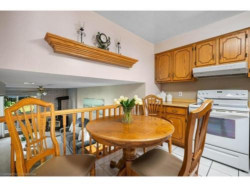 158 The Country Way, Kitchener, ON - Indoor Photo Showing Dining Room