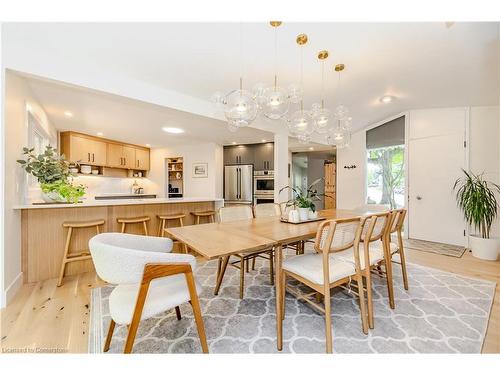 39 Newman Drive, Cambridge, ON - Indoor Photo Showing Dining Room