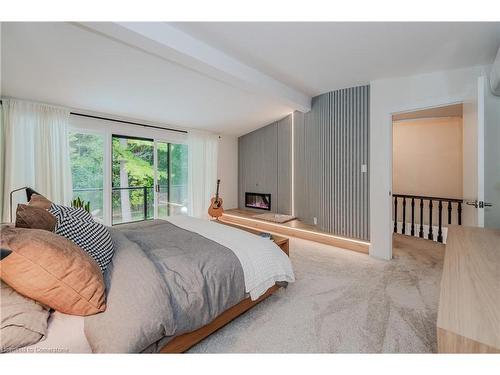 39 Newman Drive, Cambridge, ON - Indoor Photo Showing Bedroom