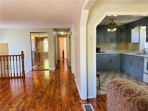 63 Old Carriage Drive, Kitchener, ON - Indoor Photo Showing Kitchen