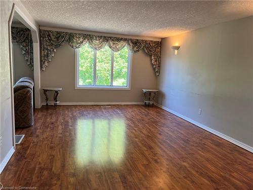 63 Old Carriage Drive, Kitchener, ON - Indoor Photo Showing Other Room