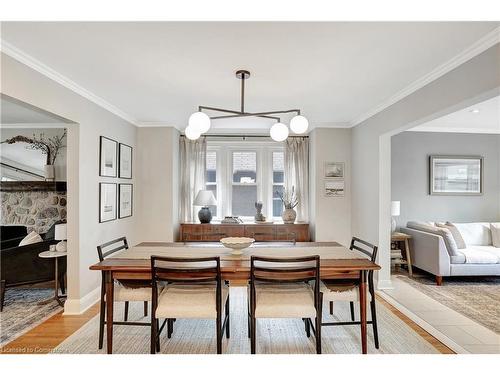 58 Churchill Drive, Cambridge, ON - Indoor Photo Showing Dining Room