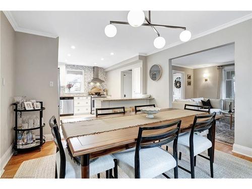 58 Churchill Drive, Cambridge, ON - Indoor Photo Showing Dining Room