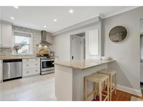 58 Churchill Drive, Cambridge, ON - Indoor Photo Showing Kitchen With Upgraded Kitchen