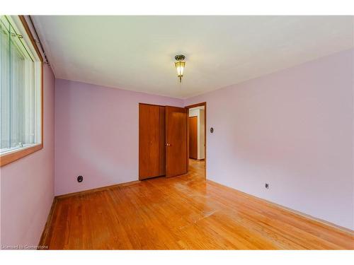 10 Wayne Drive, Kitchener, ON - Indoor Photo Showing Other Room