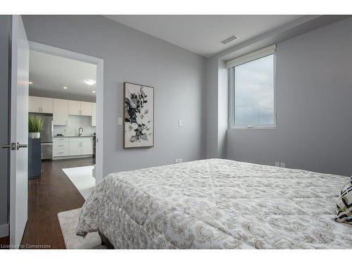 908-100 Garment Street, Kitchener, ON - Indoor Photo Showing Bedroom