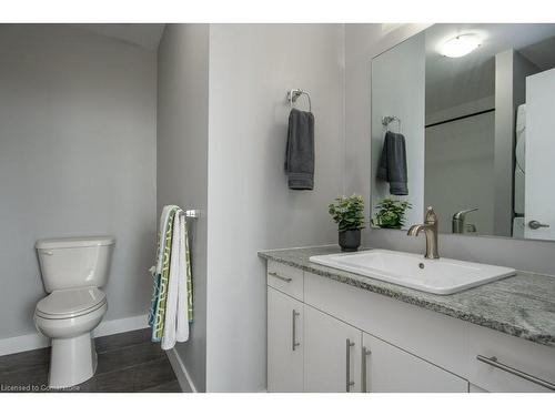 908-100 Garment Street, Kitchener, ON - Indoor Photo Showing Bathroom