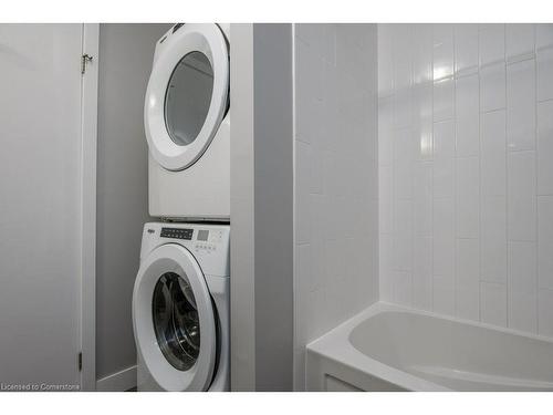 908-100 Garment Street, Kitchener, ON - Indoor Photo Showing Laundry Room