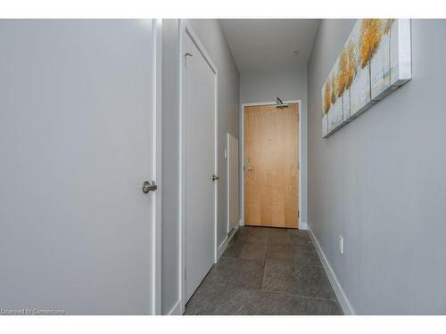 908-100 Garment Street, Kitchener, ON - Indoor Photo Showing Other Room