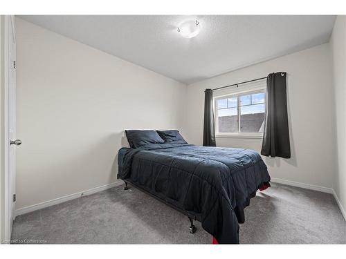 40 Eliza Avenue, Kitchener, ON - Indoor Photo Showing Bedroom