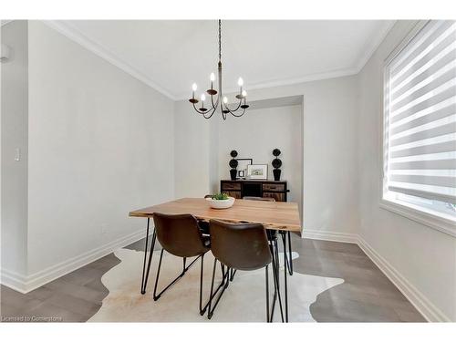 2324 Tokala Trail, London, ON - Indoor Photo Showing Dining Room