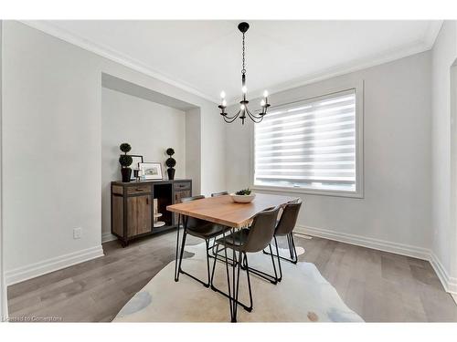 2324 Tokala Trail, London, ON - Indoor Photo Showing Dining Room