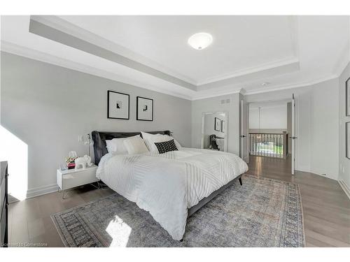 2324 Tokala Trail, London, ON - Indoor Photo Showing Bedroom