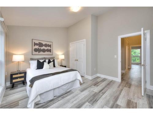 121-25 Concession Street, Cambridge, ON - Indoor Photo Showing Bedroom