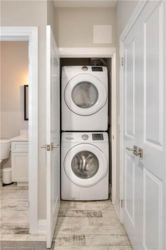 121-25 Concession Street, Cambridge, ON - Indoor Photo Showing Laundry Room