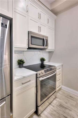 121-25 Concession Street, Cambridge, ON - Indoor Photo Showing Kitchen