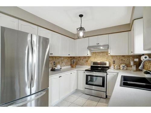 71 Flockhart Road, Cambridge, ON - Indoor Photo Showing Kitchen With Stainless Steel Kitchen