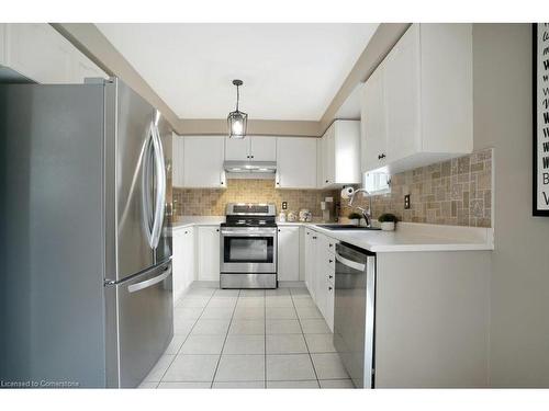 71 Flockhart Road, Cambridge, ON - Indoor Photo Showing Kitchen With Stainless Steel Kitchen