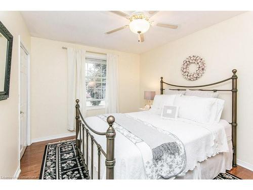 87 Uplands Drive, Kitchener, ON - Indoor Photo Showing Bedroom