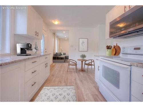 29 Second Avenue, Cambridge, ON - Indoor Photo Showing Kitchen