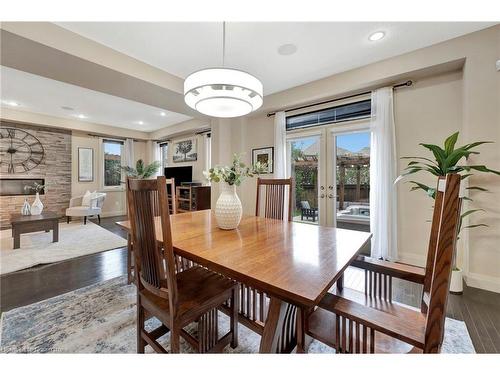 326 Thomas Slee Drive, Kitchener, ON - Indoor Photo Showing Dining Room