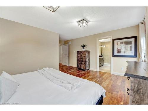 326 Thomas Slee Drive, Kitchener, ON - Indoor Photo Showing Bedroom