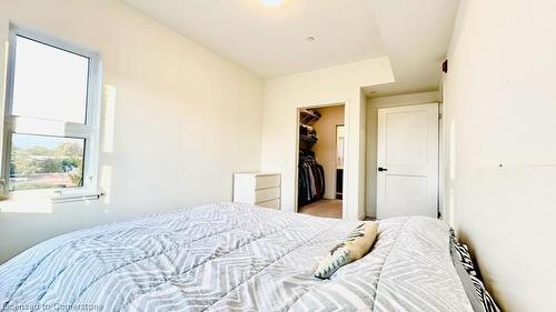 438-110 Fergus Avenue, Kitchener, ON - Indoor Photo Showing Bedroom