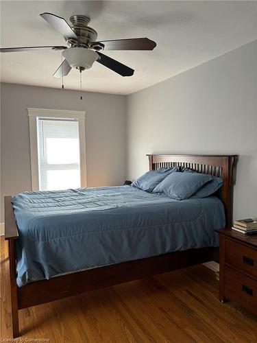 25 John Street, Cambridge, ON - Indoor Photo Showing Bedroom