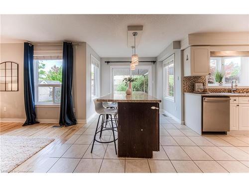 56 Rush Meadow Street, Kitchener, ON - Indoor Photo Showing Kitchen