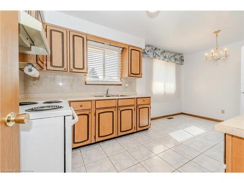 11 Patricia Avenue, Cambridge, ON - Indoor Photo Showing Kitchen With Double Sink