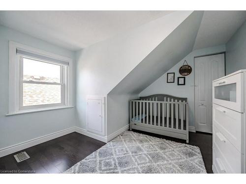 223 Lancaster Street W, Kitchener, ON - Indoor Photo Showing Bedroom