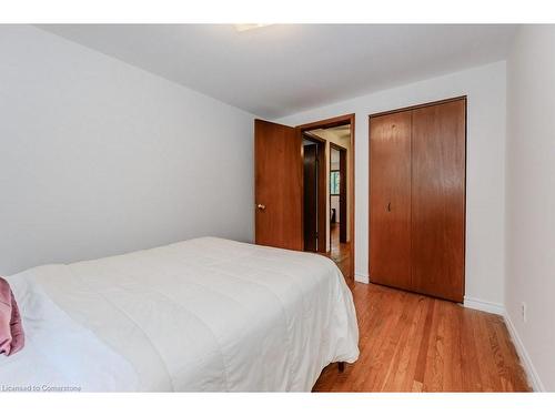 187 Overlea Drive, Kitchener, ON - Indoor Photo Showing Bedroom