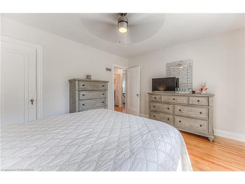 82 Dunham Avenue, Kitchener, ON - Indoor Photo Showing Bedroom