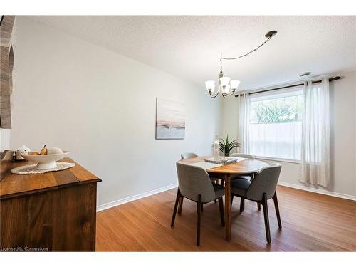 101-245 Queen Street W, Fergus, ON - Indoor Photo Showing Dining Room