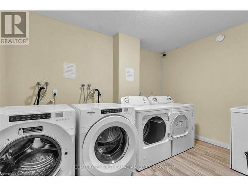 318-15 Jacksway Crescent, London, ON - Indoor Photo Showing Laundry Room