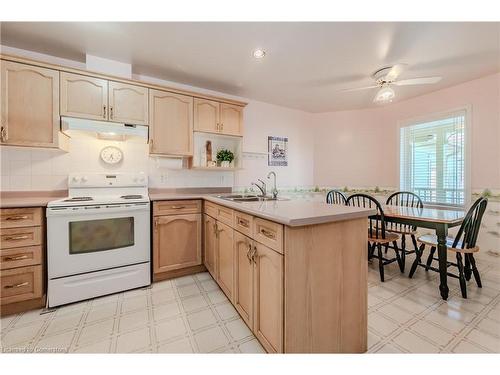 22-50 Midland Drive, Kitchener, ON - Indoor Photo Showing Kitchen With Double Sink