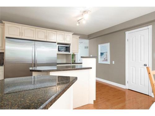 116 Darren Crescent, Cambridge, ON - Indoor Photo Showing Kitchen