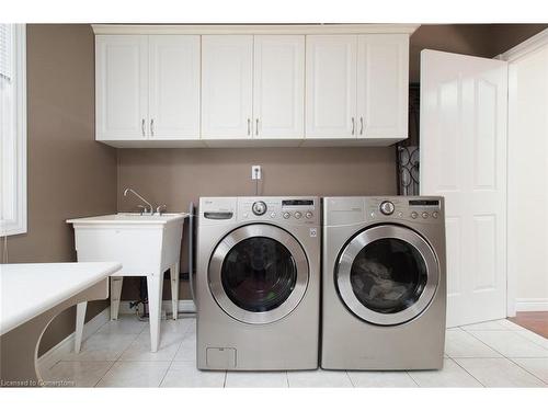 116 Darren Crescent, Cambridge, ON - Indoor Photo Showing Laundry Room